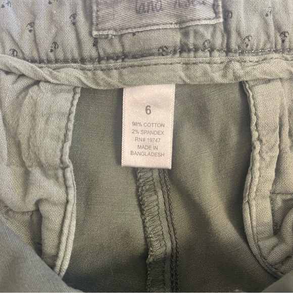 Olive Green Minimalist Micro Shorts Size 6 Summer Capsule Cotton Utility - Picture 7 of 10